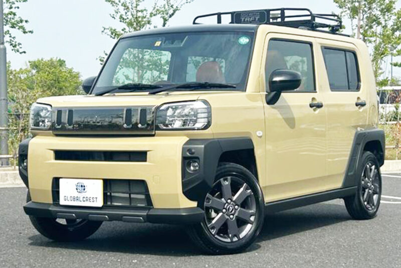 タフトのトップ